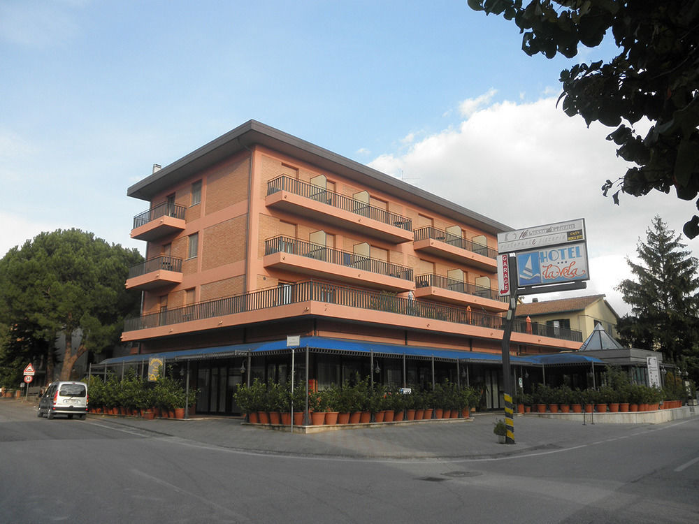 Hotel La Vela Passignano sul Trasimeno Exterior photo